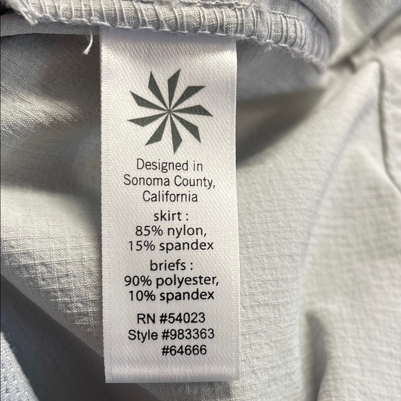 Athleta Women's Jenner Light Gray Skort Sz 2 Nylon stretch side zip - Picture 10 of 10